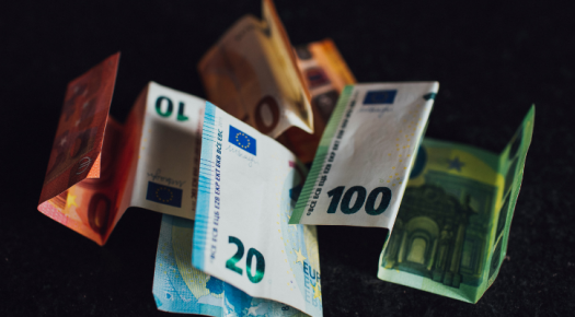 ¿Cuánto pagaría por un préstamo de 8000 euros?